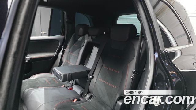 Mercedes-Benz GLB-Class 2020 — photo 18