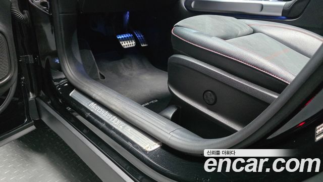 Mercedes-Benz GLB-Class 2020 — photo 25
