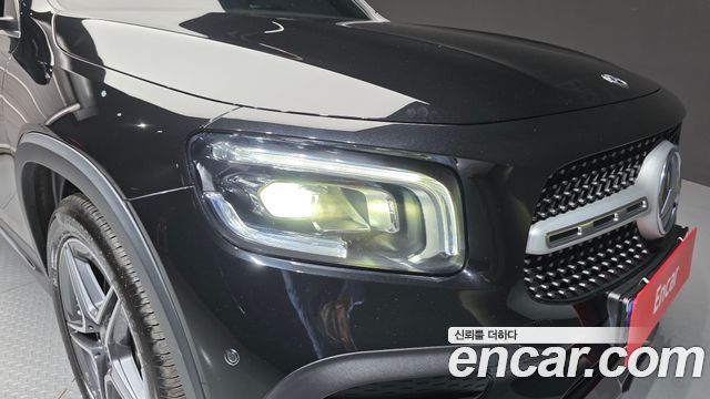 Mercedes-Benz GLB-Class 2020 — photo 8