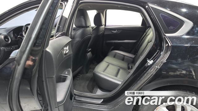 Kia K3 2020 — photo 16