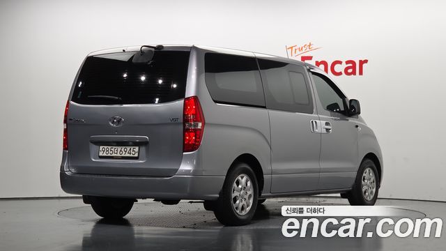 Hyundai Starex 2016 — photo 2
