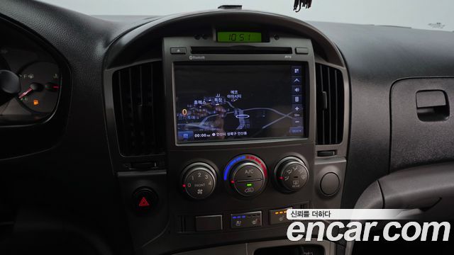 Hyundai Starex 2016 — photo 13