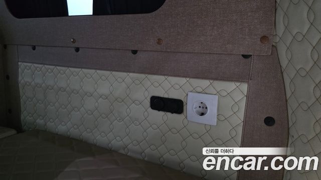 Hyundai Starex 2016 — photo 17