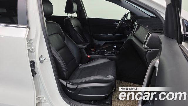 Kia Sportage 2018 — photo 17