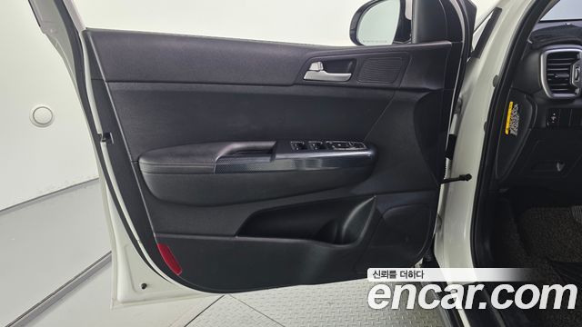 Kia Sportage 2018 — photo 14