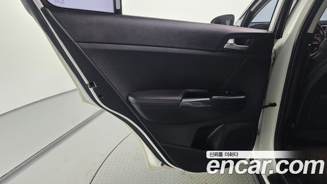 Kia Sportage 2018 — photo 15