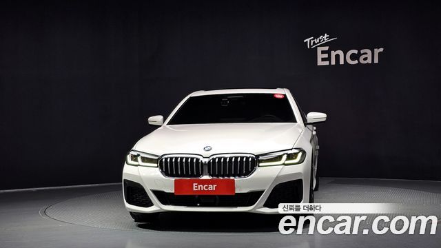 BMW 5-Series 2022 — photo 3