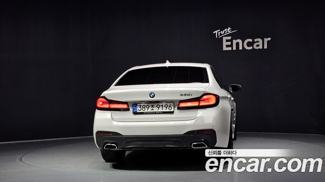 BMW 5-Series 2022 — photo 4