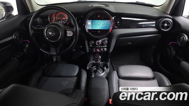 Mini Cooper 2023 — photo 10