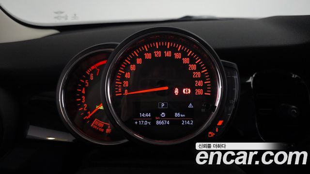 Mini Cooper 2023 — photo 11