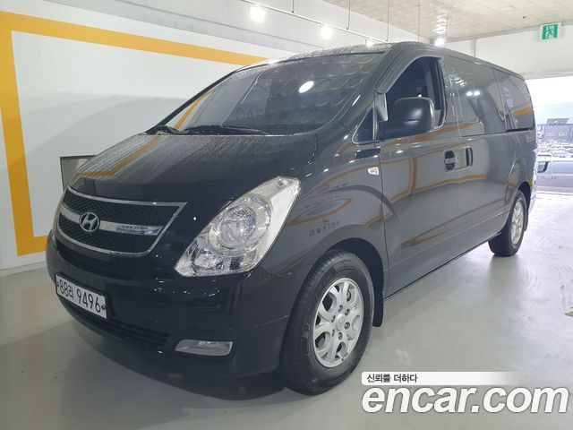Hyundai Starex 2015 — photo 1