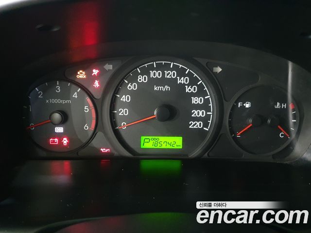 Hyundai Starex 2015 — photo 10