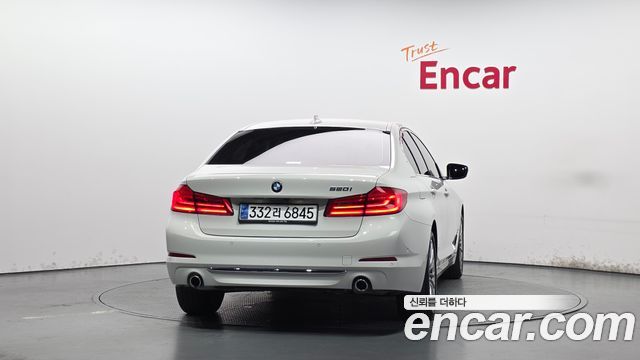 BMW 5-Series 2020 — photo 4