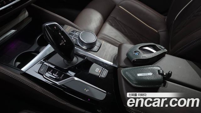 BMW 5-Series 2020 — photo 12