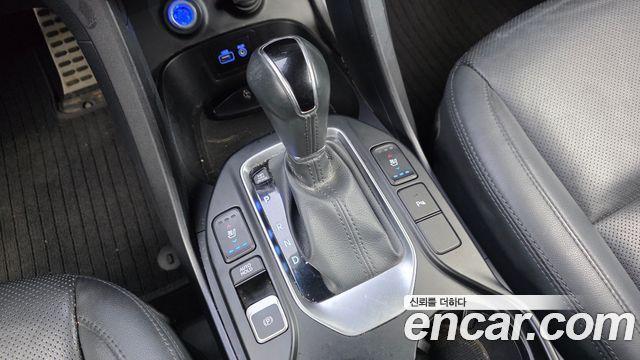 Hyundai Santafe 2017 — photo 9