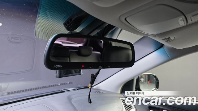 Hyundai Santafe 2017 — photo 19