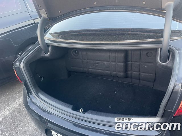 Kia K7 2017 — photo 13