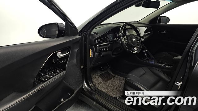 Kia Niro 2020 — photo 10