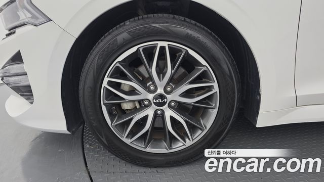 Kia K5 2022 — photo 5