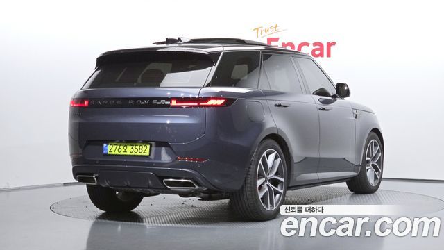 Land Rover Range Rover Sport 2026 — photo 2