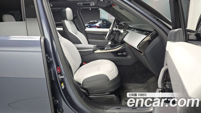 Land Rover Range Rover Sport 2026 — photo 18