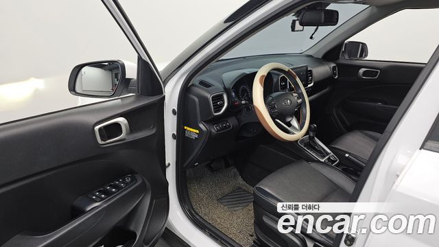 Hyundai Venue 2020 — photo 12