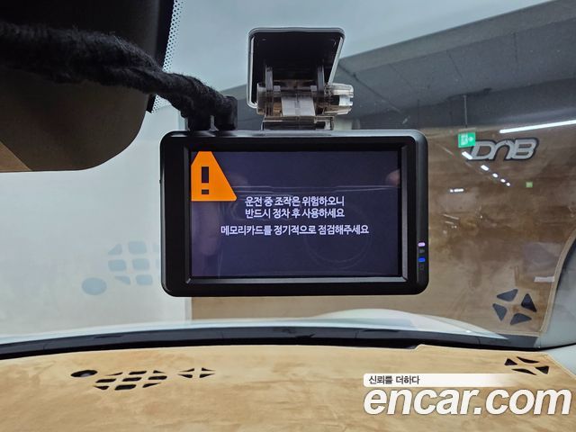 Kia EV6 2022 — photo 13