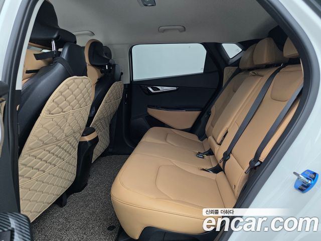 Kia EV6 2022 — photo 18