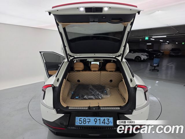 Kia EV6 2022 — photo 19