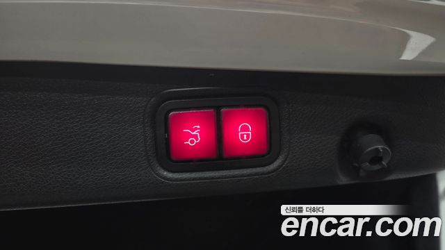 Mercedes-Benz E-Class 2020 — photo 26