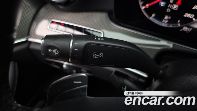 Mercedes-Benz E-Class 2020 — photo 31