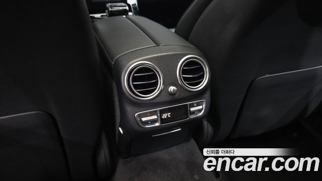 Mercedes-Benz E-Class 2020 — photo 36