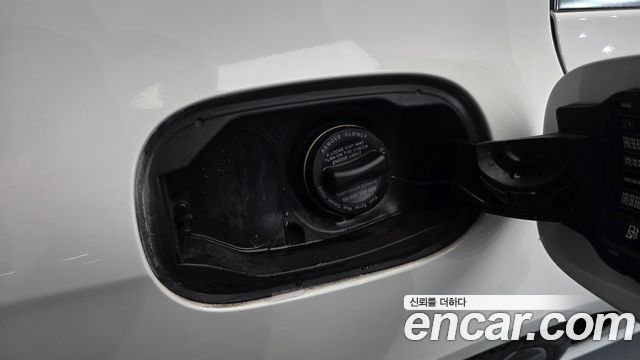 Mercedes-Benz E-Class 2020 — photo 38