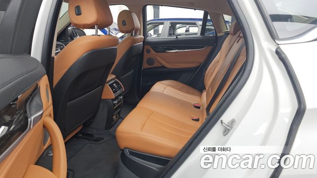 BMW X6 2017 — photo 16