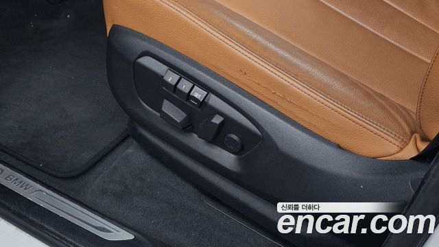 BMW X6 2017 — photo 32