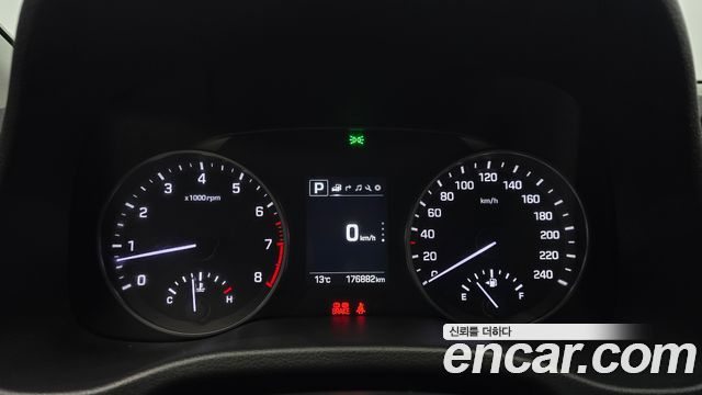 Hyundai AVANTE 2018 — photo 11
