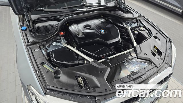 BMW 5-Series 2018 — photo 6