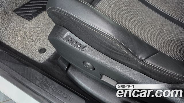 Peugeot 5008 2019 — photo 15