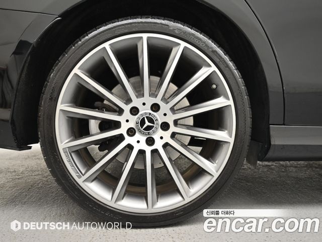 Mercedes-Benz E-Class 2021 — photo 5