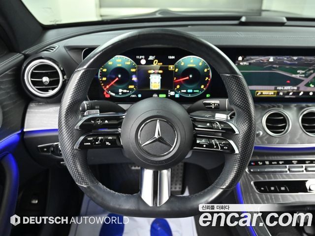 Mercedes-Benz E-Class 2021 — photo 13