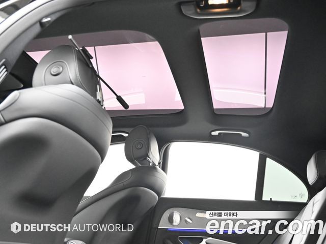Mercedes-Benz E-Class 2021 — photo 18