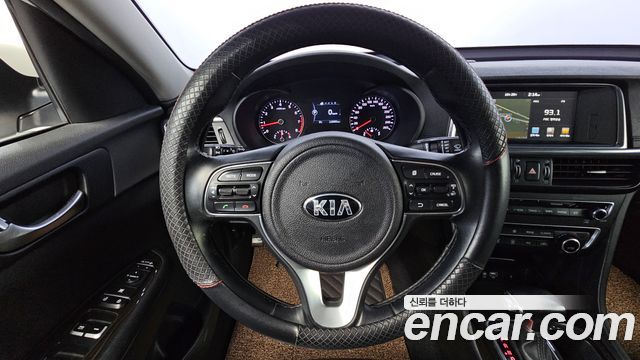 Kia K5 2016 — photo 11