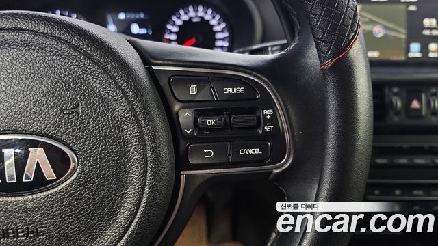 Kia K5 2016 — photo 17
