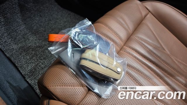 Genesis GV70 2025 — photo 21