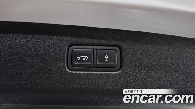 Genesis GV70 2025 — photo 24