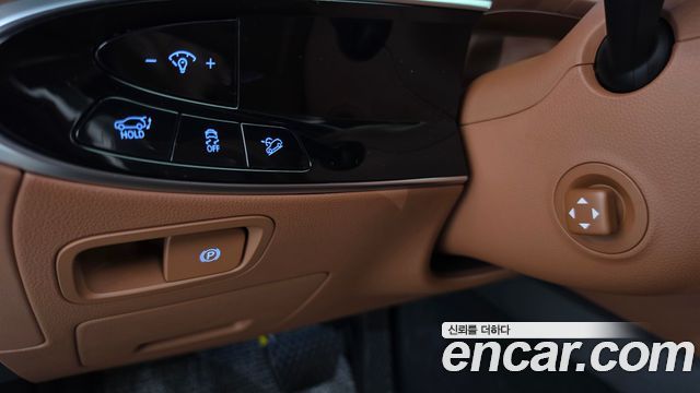 Genesis GV70 2025 — photo 28