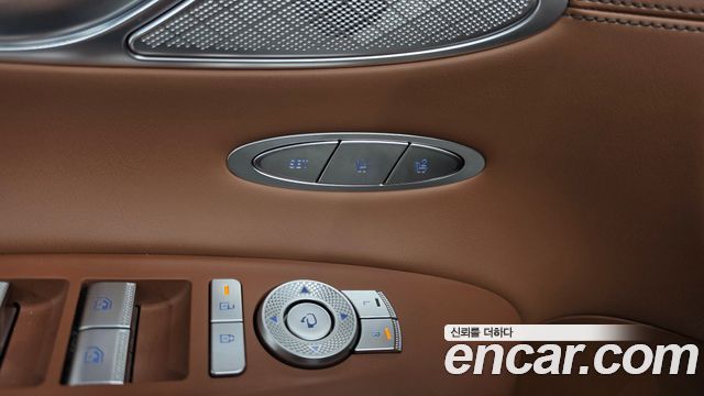 Genesis GV70 2025 — photo 36