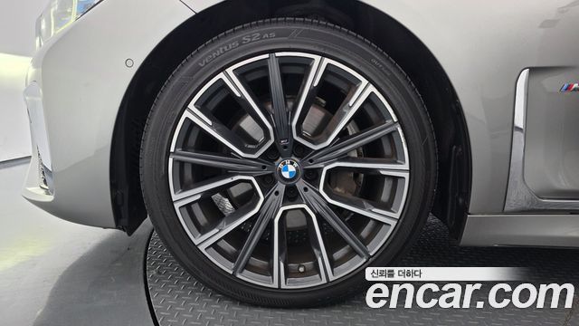 BMW 7-Series 2021 — photo 5