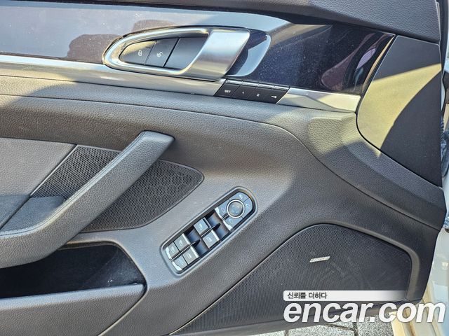 Porsche Panamera 2015 — photo 9