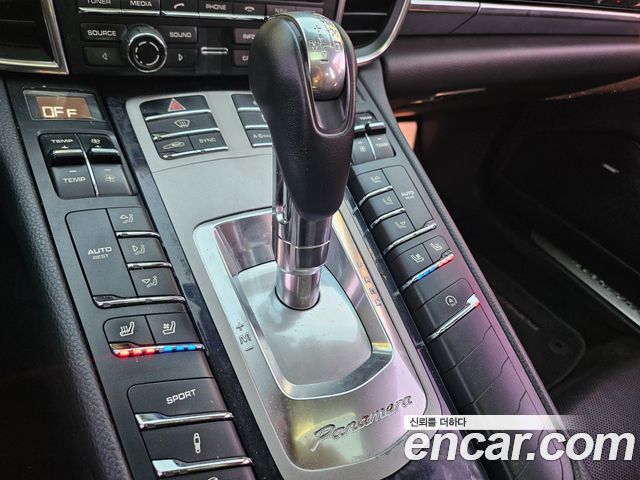 Porsche Panamera 2015 — photo 18